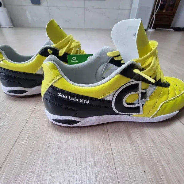 [BUNJANG] Desportivo Sao Luis KT4 Soccer Cleats (255) / 데스포르치 상루이스 255 판매 신제품
