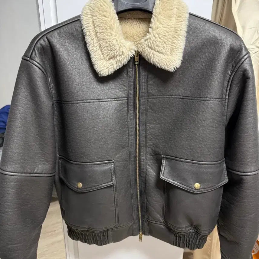 [BUNJANG] Shearling Lined Faux Leather Jacket / 보세 무스탕 판매합니다