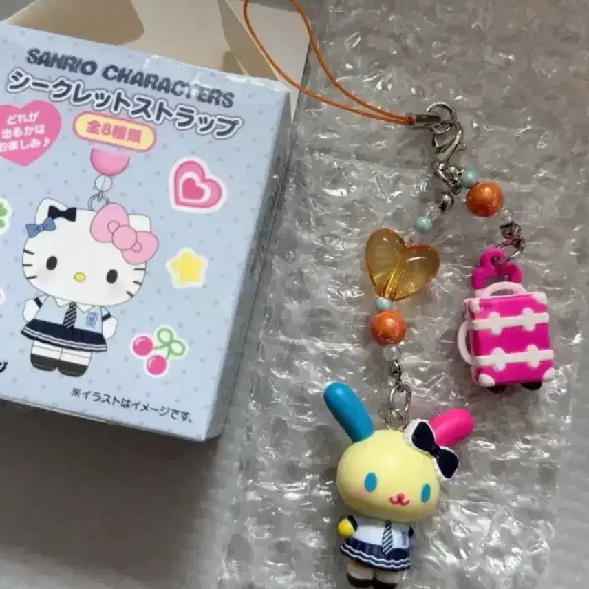[BUNJANG] Sanrio Usahana Kirakira School Uniform Series Random Figure Keychain / 산리오 우사하나 키라키라 교복시리즈 랜덤 피규어 키링