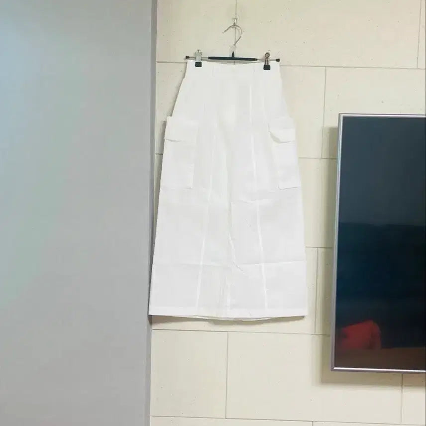 [BUNJANG] Review Seoul White Cargo Long Skirt (Size S) / review SEOUL 뒷밴딩 화이트 카고 롱 스커트 (S)새상품