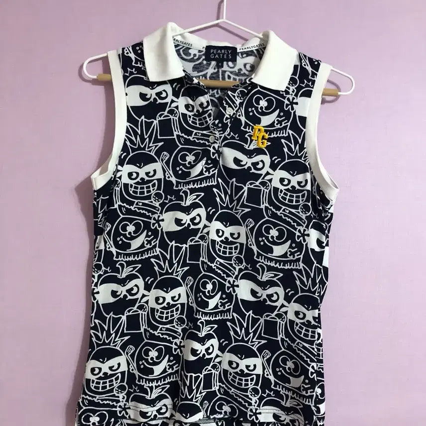 [BUNJANG] Parigates Sleeveless Polo Shirt with Character Pattern / 파리게이츠 민소매 카라티 캐릭터 패턴 네이비
