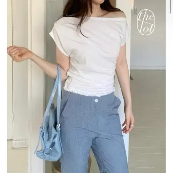 [BUNJANG] Beritte Newie Plain Shirring Off-Shoulder T-Shirt / 도매택 베리뜨 뉴이 무지 셔링 오프숄더 티셔츠