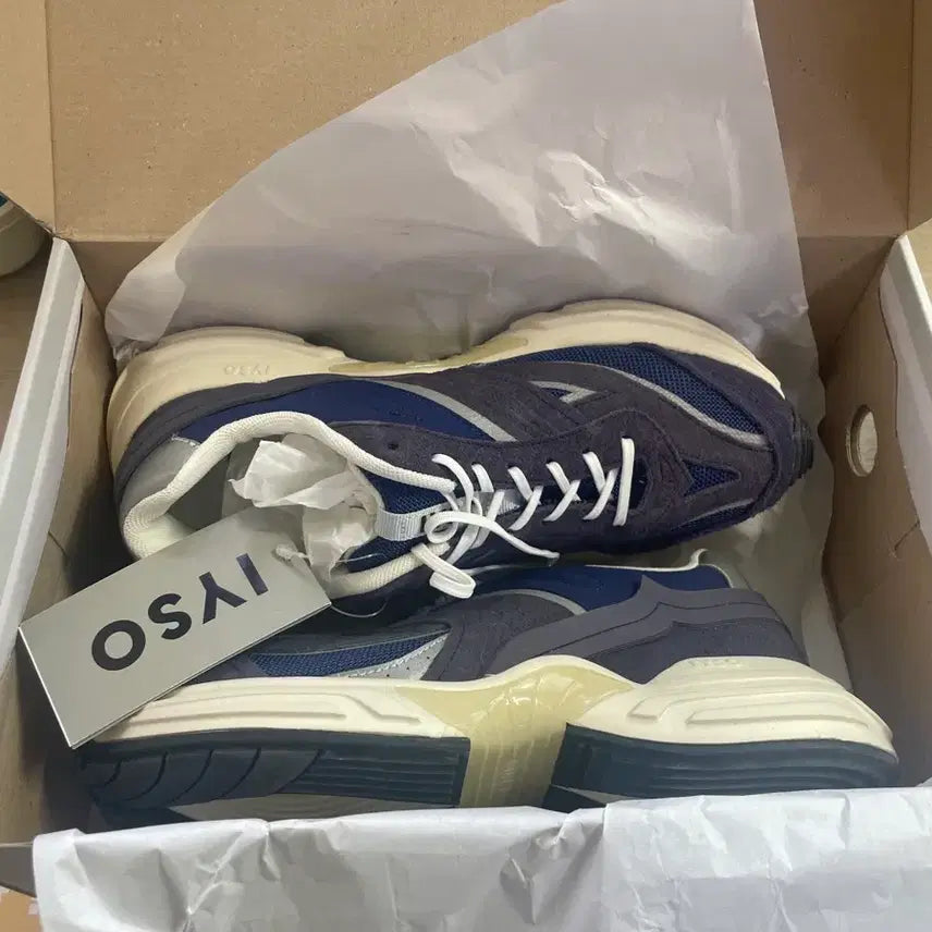 [BUNJANG] ISO AccuMic Navy Sneakers Size 270 / 이소 아큐믹 네이비 스니커즈 270