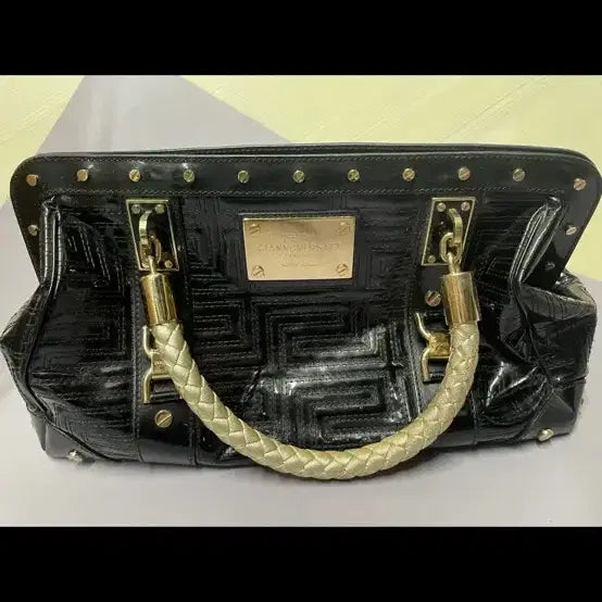 [BUNJANG] Versace Women's Black Enamel Handbag with Gold Hardware / 베르사체 여성 가방 블랙 에나멜 금장 장식