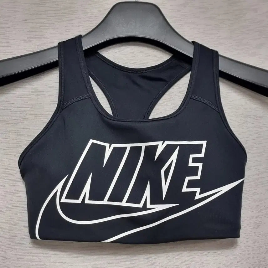 [BUNJANG] Nike Women's Black Sports Bra - Size M / 나이키 스포츠 브라 검정색 여자M 런닝 헬스ㅡ0427ㅁㅁ