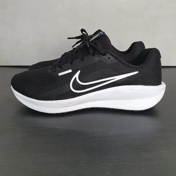 [BUNJANG] Nike Downshifter 13 Running Shoes Black White (265) / 나이키 다운시프터 13 블랙 화이트 (265)