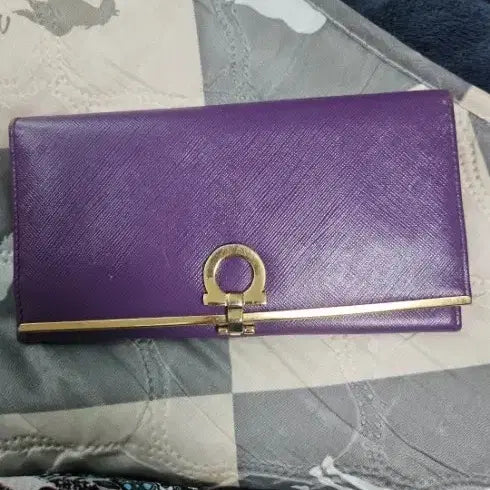 [BUNJANG] Salvatore Ferragamo Gancini Long Wallet Purple / 페라가모 간치니 장지갑