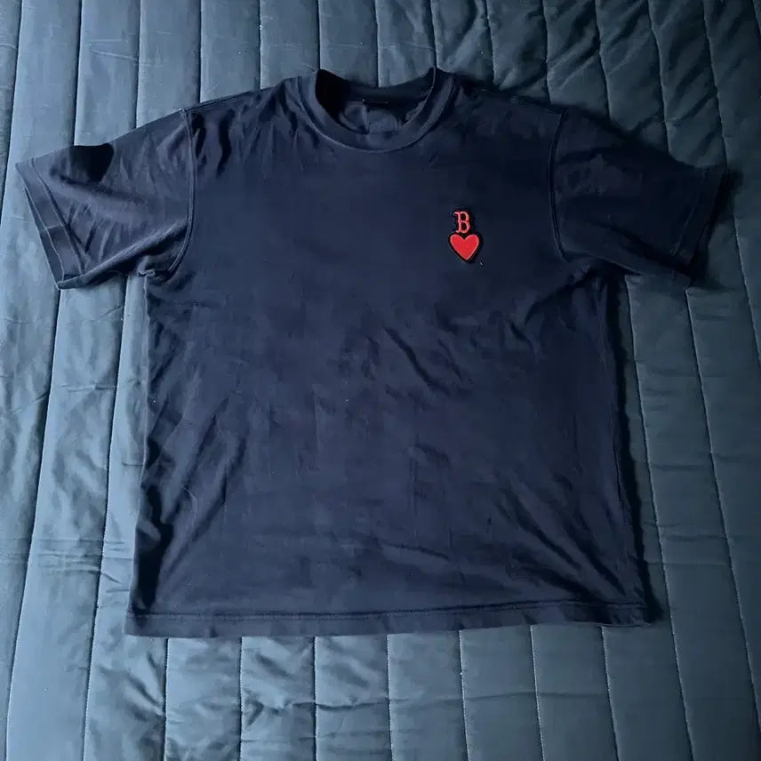[BUNJANG] MLB Heart Small Logo Oversized T-Shirt / MLB 하트 스몰로고 오버핏 반팔