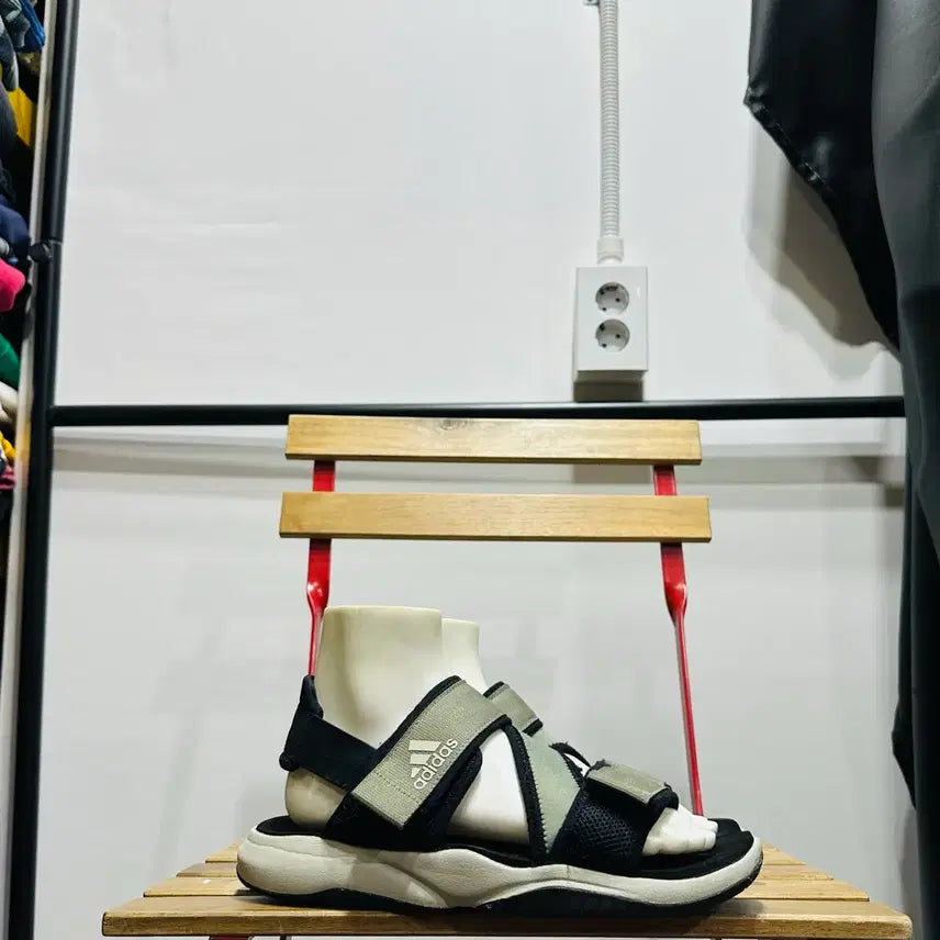 [BUNJANG] Adidas Terrex Sumra Sandals Khaki / 265) 아디다스 샌들 남성 남자 샌들 테렉스 숨라 카키