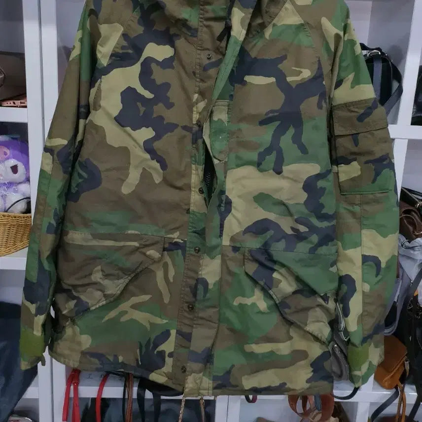 [BUNJANG] US Military Jacket Medium Regular / 미군 자켓 미디움 레귤러 전체적으로 상태안좋음
