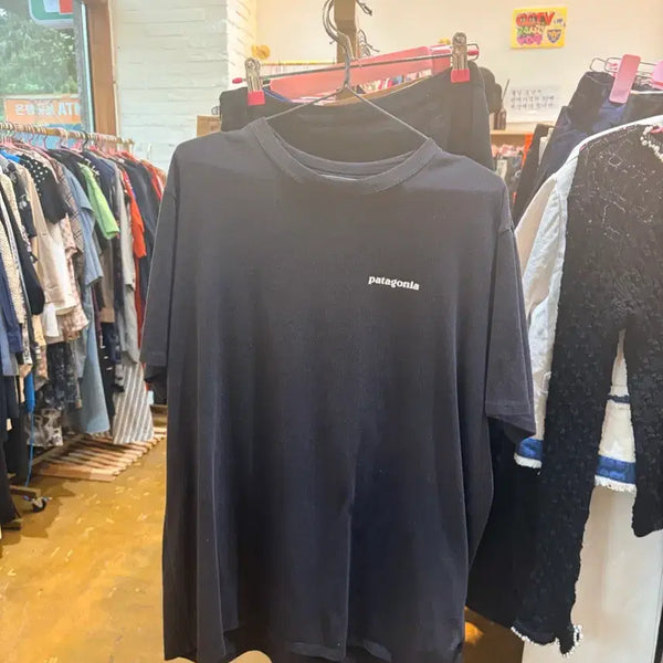 [BUNJANG] Patagonia Black Short Sleeve T-Shirt / 파타고니아 반팔 티셔츠 블랙