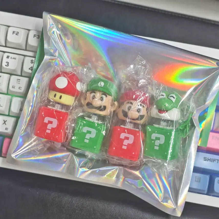 [BUNJANG] Super Mario Keycap Keychain Set (4 Pieces) / 슈퍼마리오 키캡 키링 세트 4개 일괄