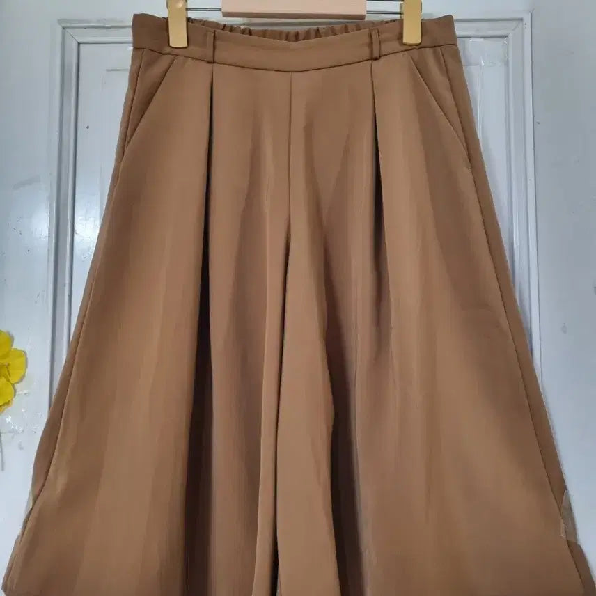 [BUNJANG] Summer 6-Part Banding Skirt Pants / 여름 고급스러운 디자인이쁜. 6부.  밴딩  치마바지. 29까지
