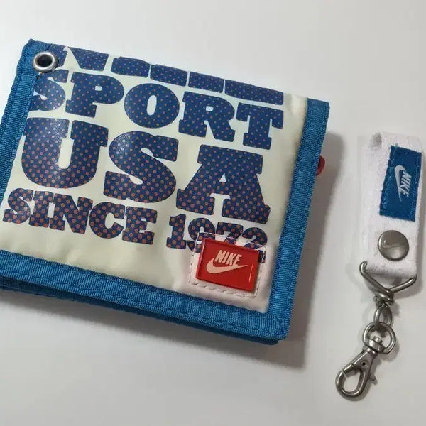 [BUNJANG] Nike USA Sport Bifold Wallet with Keychain / 나이키 USA 스포츠 반지갑 (키링 포함)