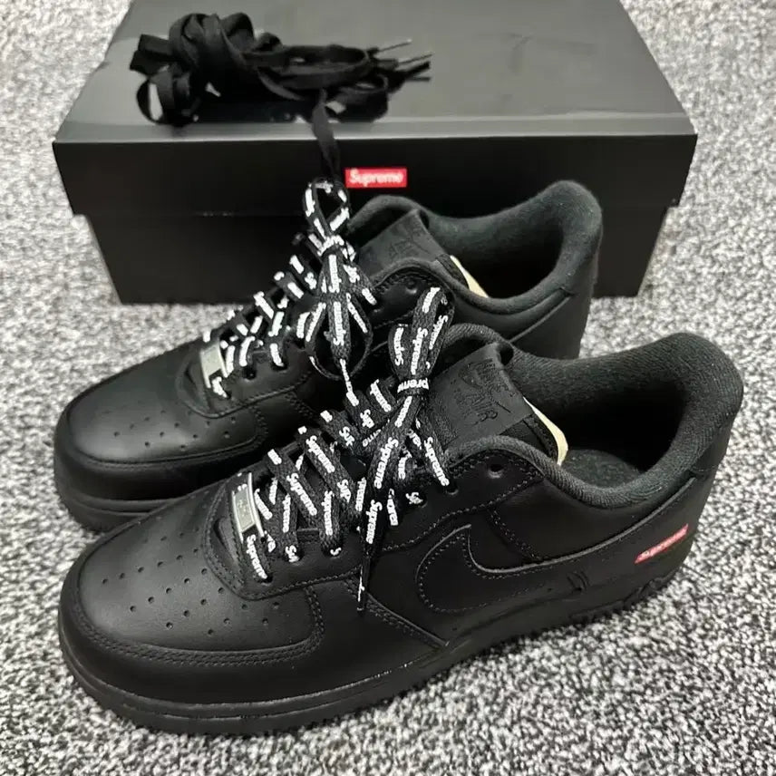 [BUNJANG] Nike x Supreme Air Force 1 Low Black / 나이키 x 슈프림 에어포스 1 로우 블랙 270MM