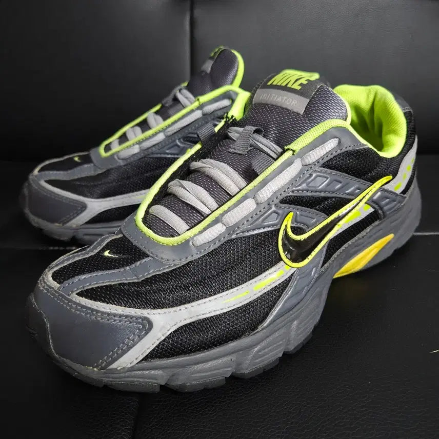 [BUNJANG] Nike Initiator Sneakers Black Grey 265 / 265 ) 나이키 이니시에이터 운동화 블랙 그레이