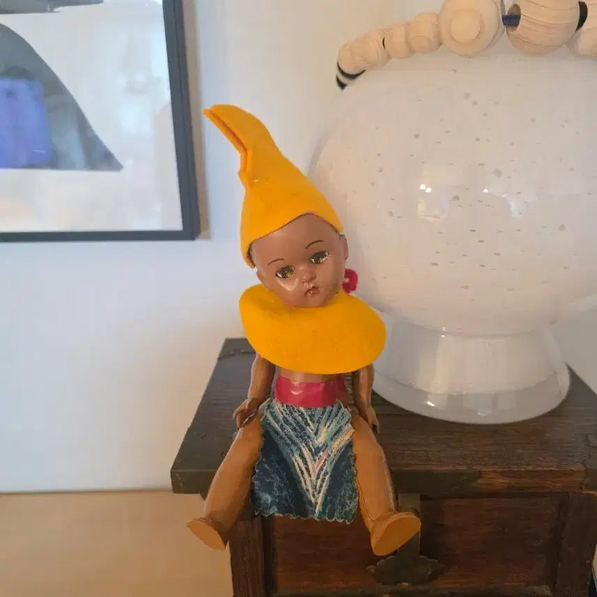 [BUNJANG] 1950s-1960s Vintage Hard Plastic Doll with Sleeping Eyes / [50-60빈티지]눈빛이 정말 예쁜 하드플라스틱 인형 (오브제 소품)