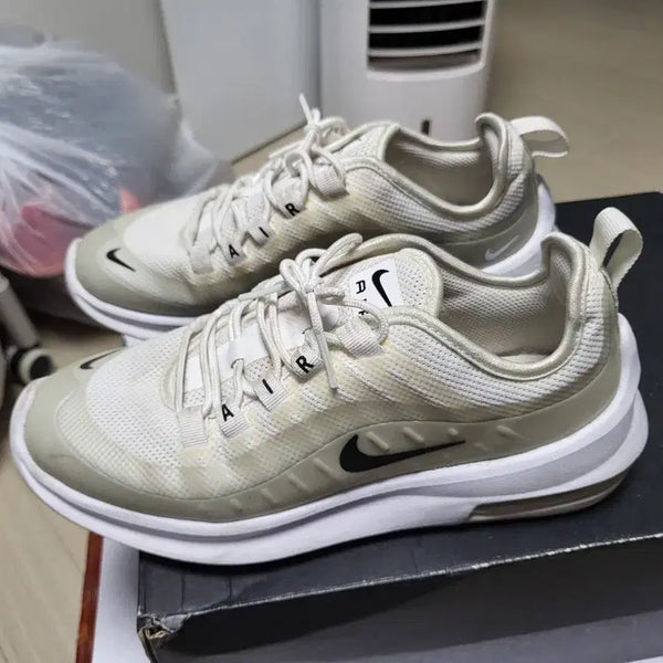 [BUNJANG] Nike Air Max Axis Beige Sneakers (US 7 / EU 38) / 나이키 에어맥스 엑시스 베이지 240mm 상태매우좋음