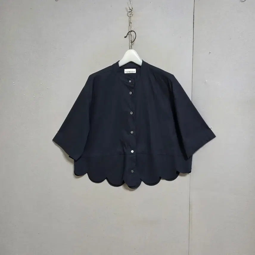[BUNJANG] Tomboy 6-Sleeve Blouse FF / 톰보이 6부소매 블라우스 FF  n7904