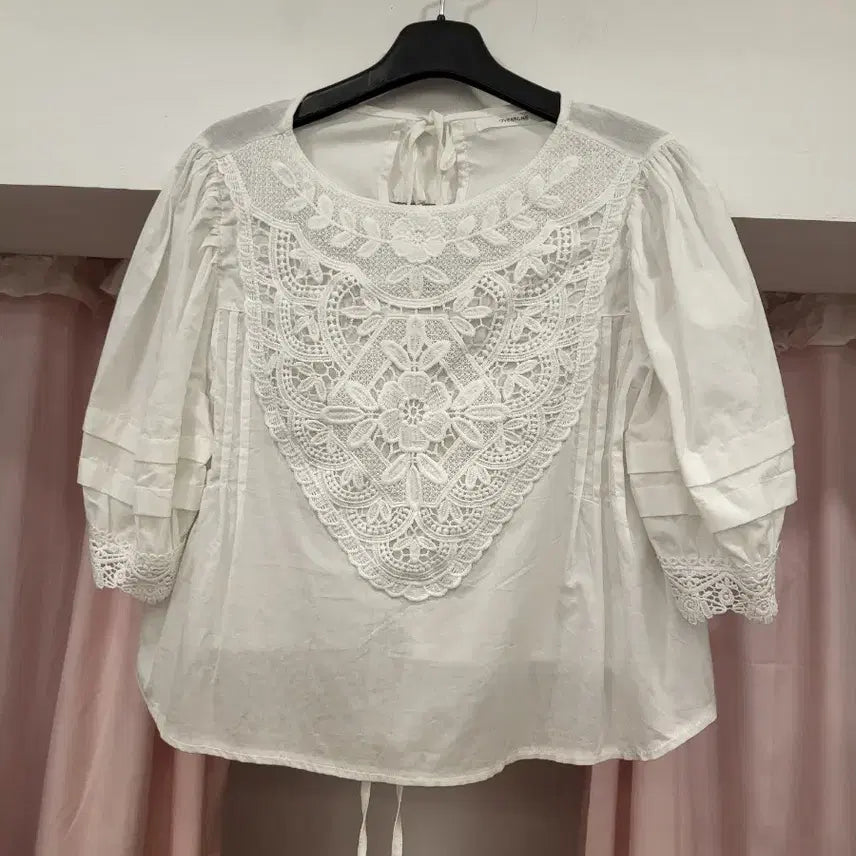 [BUNJANG] White Lace Blouse / 레이스 블라우스 화이트