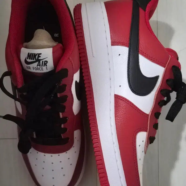 [BUNJANG] Nike Air Force 1 Custom Red US 7 (Men/Women 250mm) / 미국 나이키 에어포스1  US7 (남여250mm)