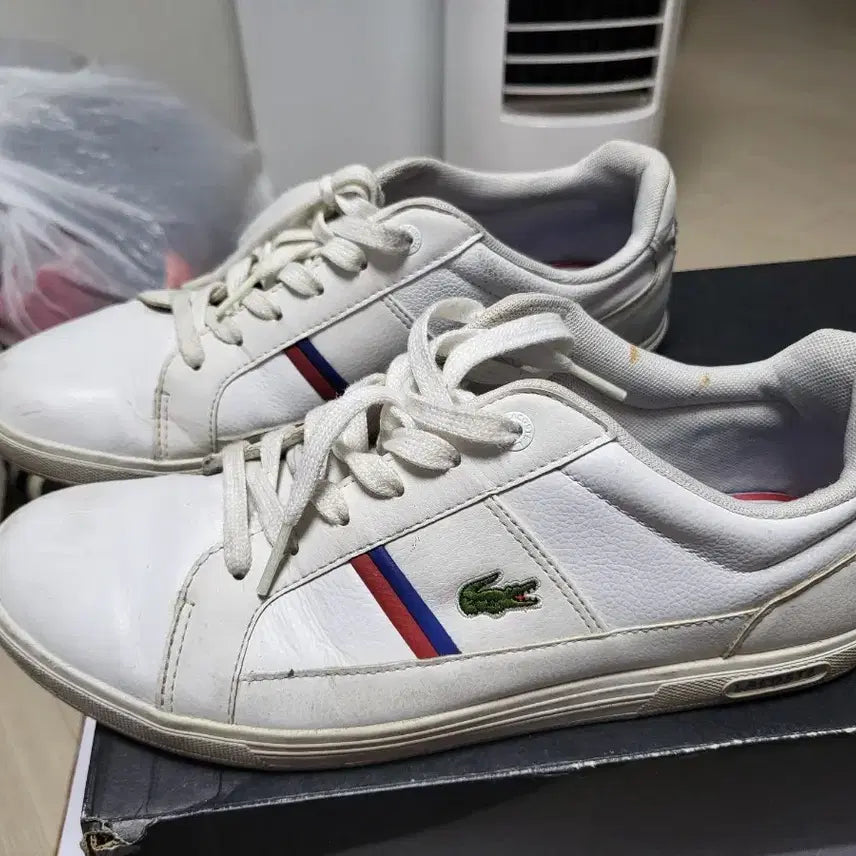 [BUNJANG] Lacoste Sneakers White UK 7 / 라코스테  스니커즈 화이트 UK7 사이즈 상태좋음