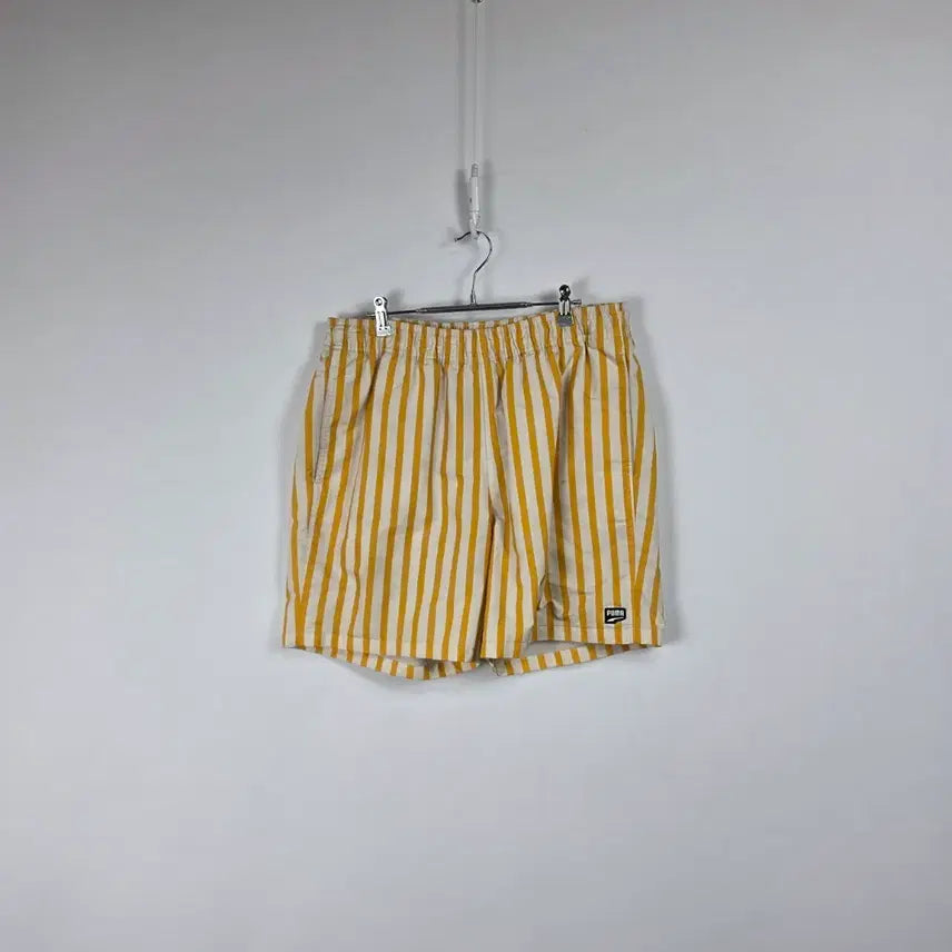 [BUNJANG] Puma Stripe Nylon Banding Shorts Yellow Men's L (34-36 Inches) / 푸마 스트라이프 나일론 밴딩 반바지 옐로우 남 34-36, 260709