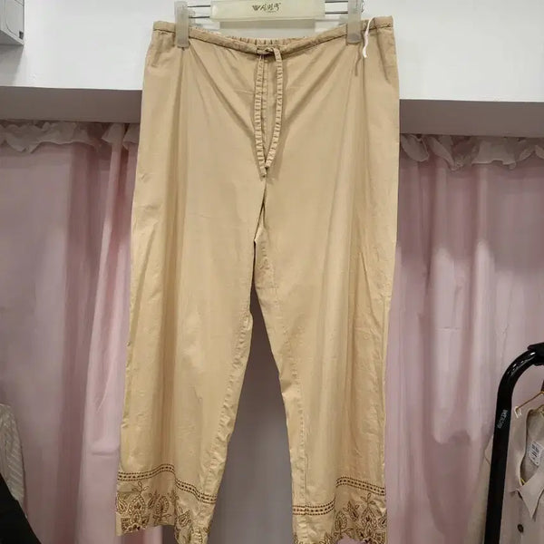 [BUNJANG] Embroidered Cotton Casual Pants / 베이지색 면바지 자수 바지