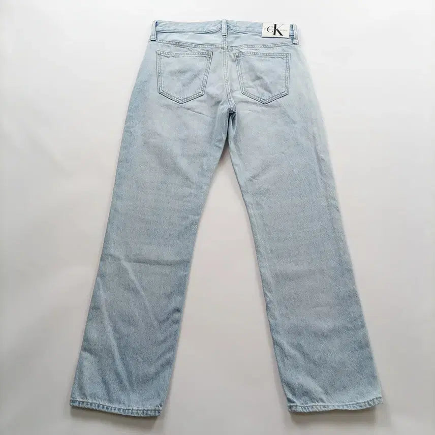 [BUNJANG] Calvin Klein Women's Light Wash Straight Leg Denim Pants Size 29 (Tag Size 27) / 캘빈클라인 청바지 사이즈29 연청 워싱 일자 여자 데님팬츠 B1155