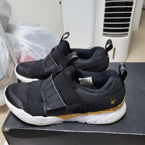 [BUNJANG] SPYDER Sneakers Black Gold 230mm / 스파이더 스니커즈 블랙 골드 230mm 상태매우좋음