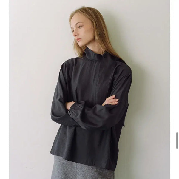 [BUNJANG] URAGO Draped Tie Blouse Charcoal / 유라고 Draped tie blouse 타이 블라우스