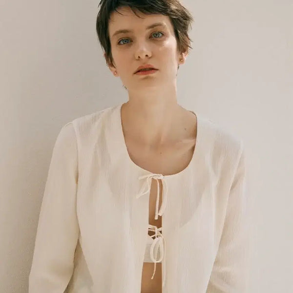 [BUNJANG] Frontrow Strap Wrinkle Blouse Ivory / 프론트로우 Strap Wrinkle Blouse ivory