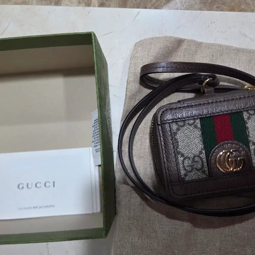 [BUNJANG] Gucci Ophidia GG AirPods Pro Case Coin Wallet / 구찌 오피디아 GG 에어팟 프로 케이스 코인지갑 겸용 675988
