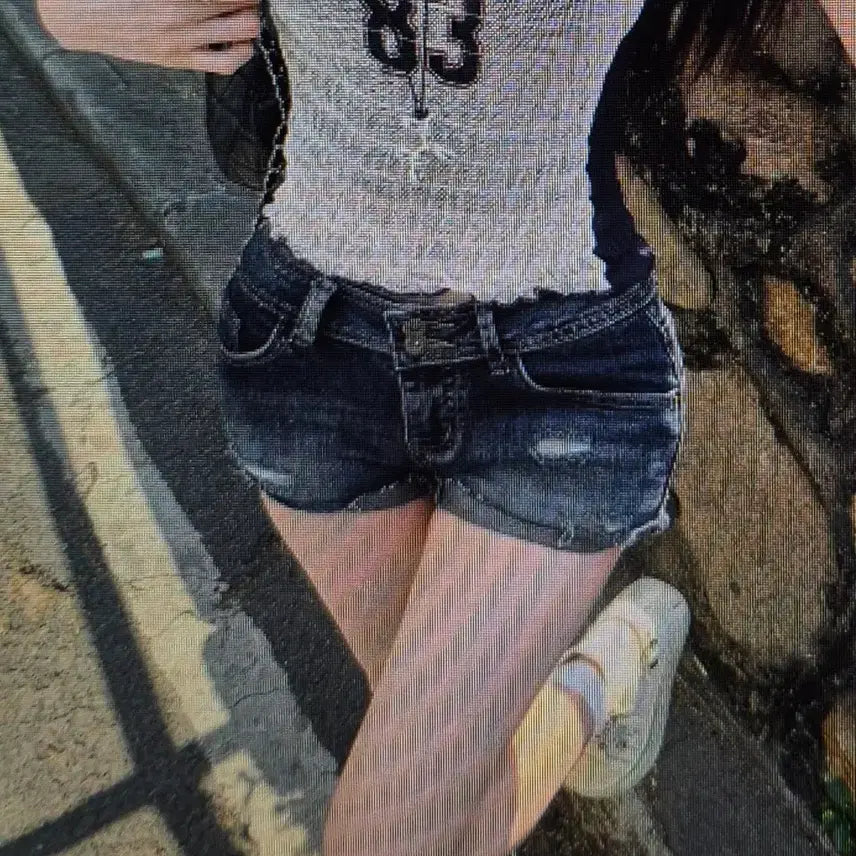 [BUNJANG] Denim Distressed Short Shorts / (해외배송)데님 숏팬츠