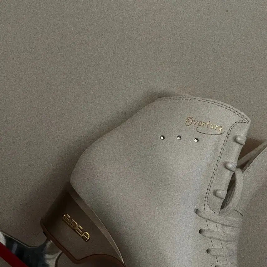 [BUNJANG] Overture Figure Skates with Bag and Blade Guards / 피겨스케이트 오버츄어 (가방,가드독 포함)