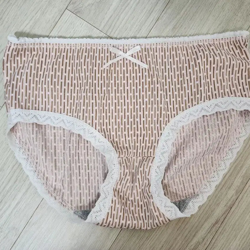 [BUNJANG] Cute Women's Lace Panties (M Size) / (중고) 큐티 여성팬티 속옷