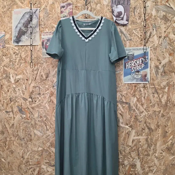[BUNJANG] V-Neck Lace Trimmed Long Dress / 브이넥 레이스 배색 롱 원피스