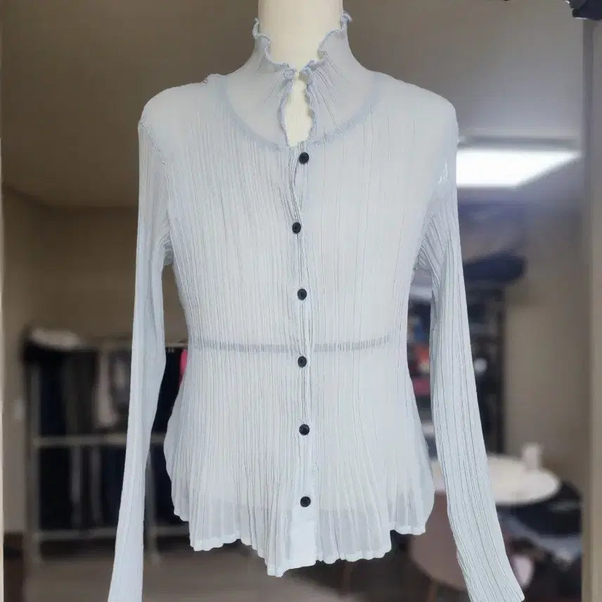 [BUNJANG] Sky Blue Pleated Cardigan Shirt / 하늘색 플리츠 가디건겸 셔츠