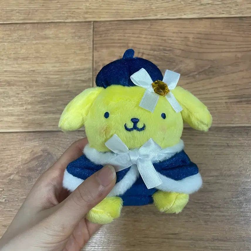 [BUNJANG] Sanrio Pompompurin Holiday Keyring Doll / 일본정품 산리오 홀리데이 폼폼푸린 키링 인형 새상품(미사용)