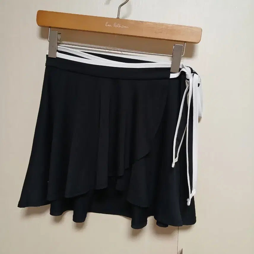 [BUNJANG] Xexymix Wrap Skirt Black Size S / 젝시믹스 랩 스커트 S 새상품