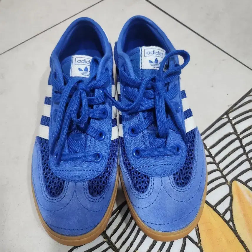 [BUNJANG] Adidas Tennis Shoe Blue White Stripes Size 235 / 아디다스 티슈테니스 235