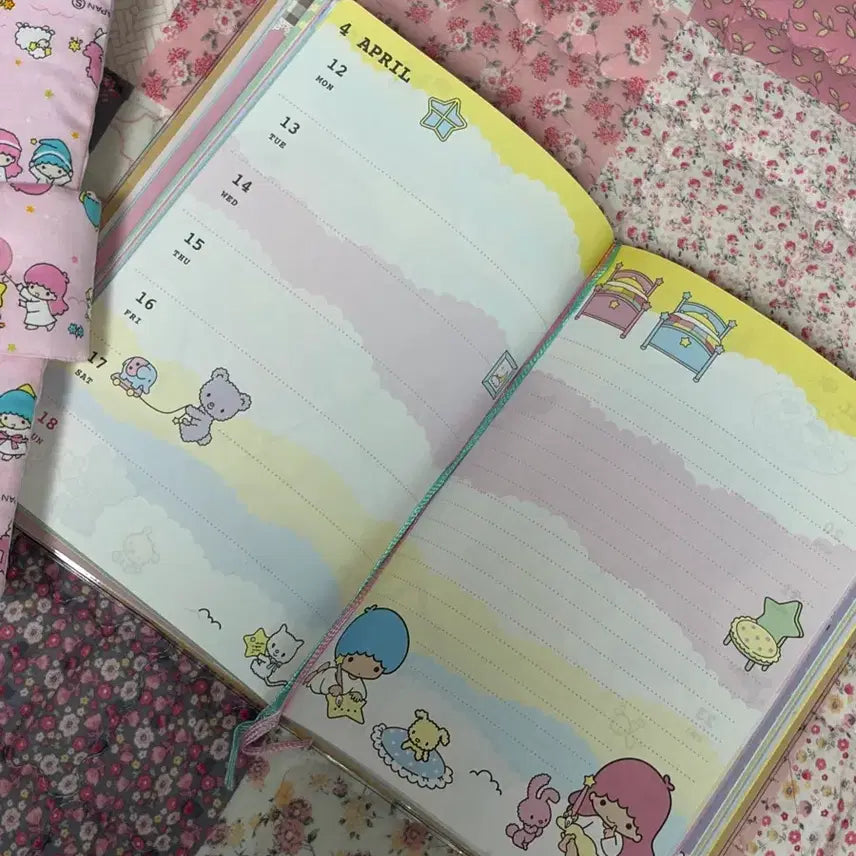 [BUNJANG] 2009 Sanrio Little Twin Stars Kiki & Lala Rare Diary / 2009 고전 키키라라 리틀트윈스타 다이어리 희귀