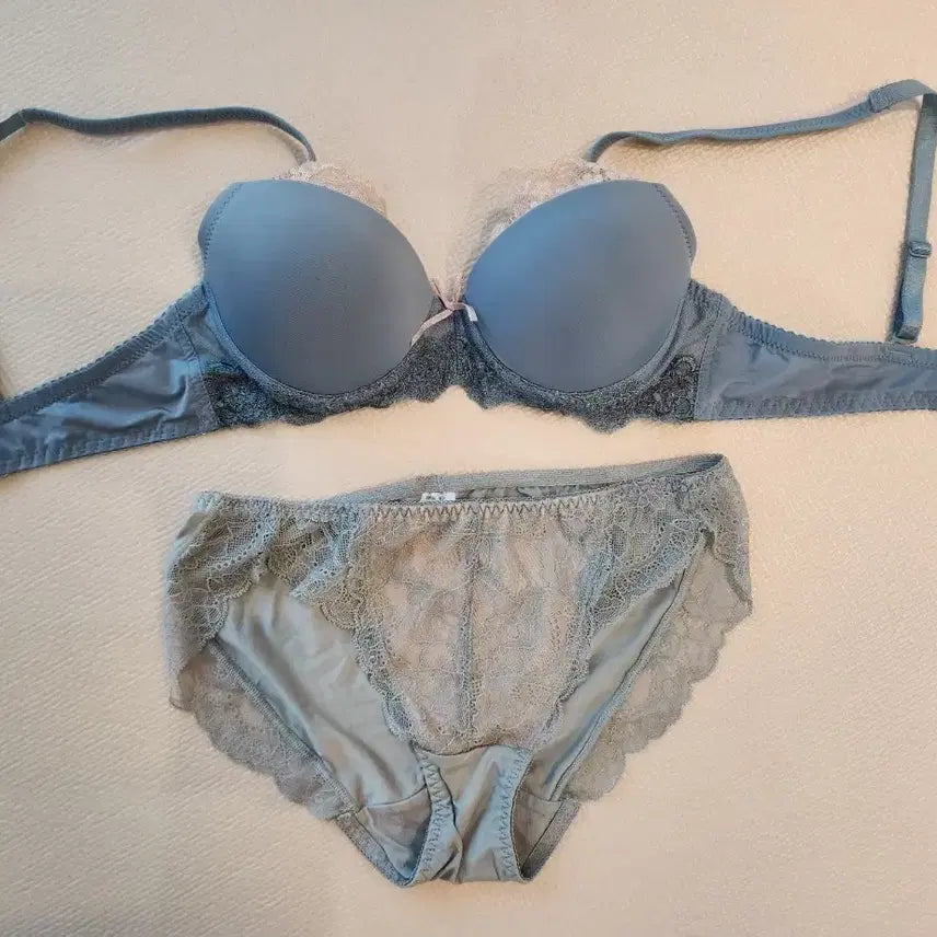 [BUNJANG] Women's Bra and Panty Set (Blue) / (중고) 여성 브라팬티 세트