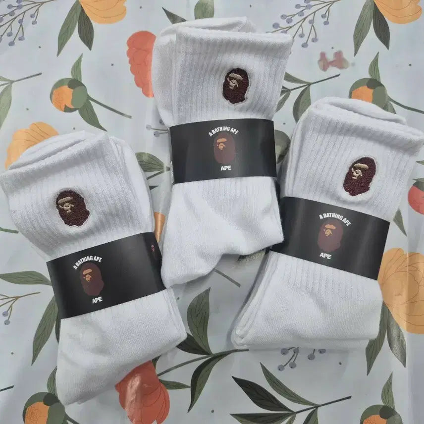 [BUNJANG] BAPE Crew Socks White (9-Pair Set) / 베이프 양말 화이트9켤레
