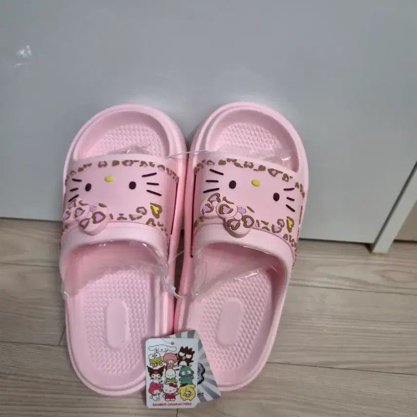 [BUNJANG] Sanrio Hello Kitty Pink Mule Slippers / 산리오 헬로키티 핑크 뮬 새상품