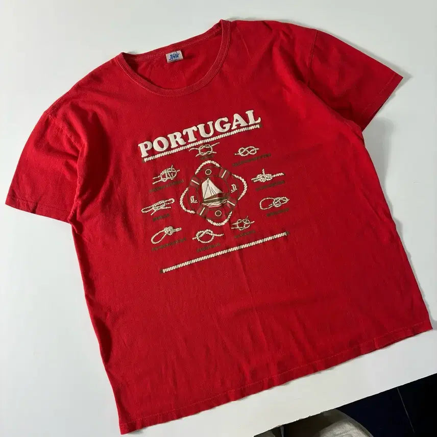 [BUNJANG] Vintage Portuguese Graphic Red T-Shirt XL / Vintage  포르투갈 그래픽 레드 반팔티셔츠