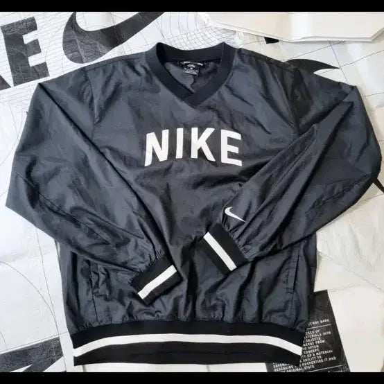 [BUNJANG] Nike SB Woven V-Neck Sweatshirt / 나이키 sb 우븐 웜업 맨투맨