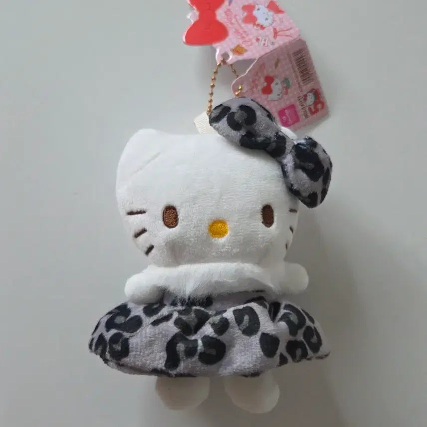 [BUNJANG] Hello Kitty Leopard Print Plush Keychain / 호피 헬로키티 인형 키링