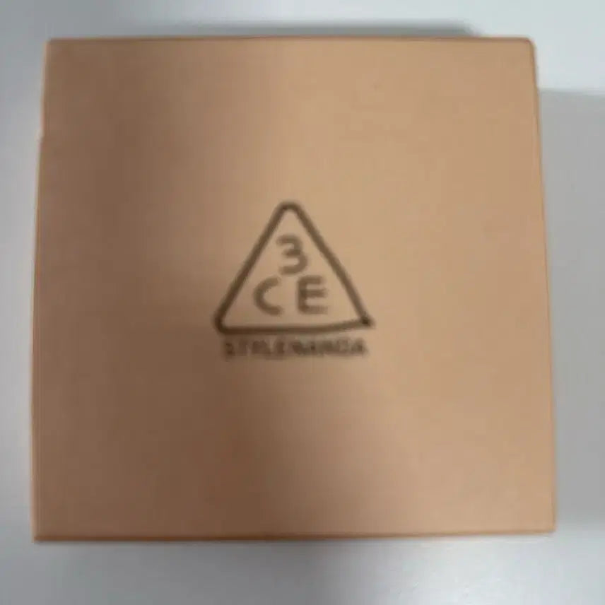 [BUNJANG] 3CE Multi Eye Color Palette Buttercream / (새상품) 3CE 쓰리씨이 멀티 아이 컬러 팔레트 버터크림