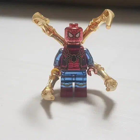 [BUNJANG] Custom LEGO Iron Spider-Man & Aldo with 24K Gold Plating / 레고 아이언 스파이던맨과 알도